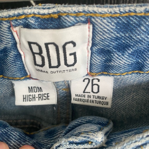 BDG Mom High Rise Skinny Jeans-Size 26 - Picture 2 of 7